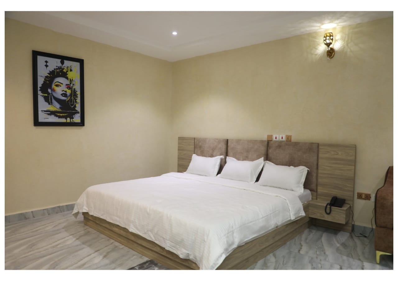 hotel-img