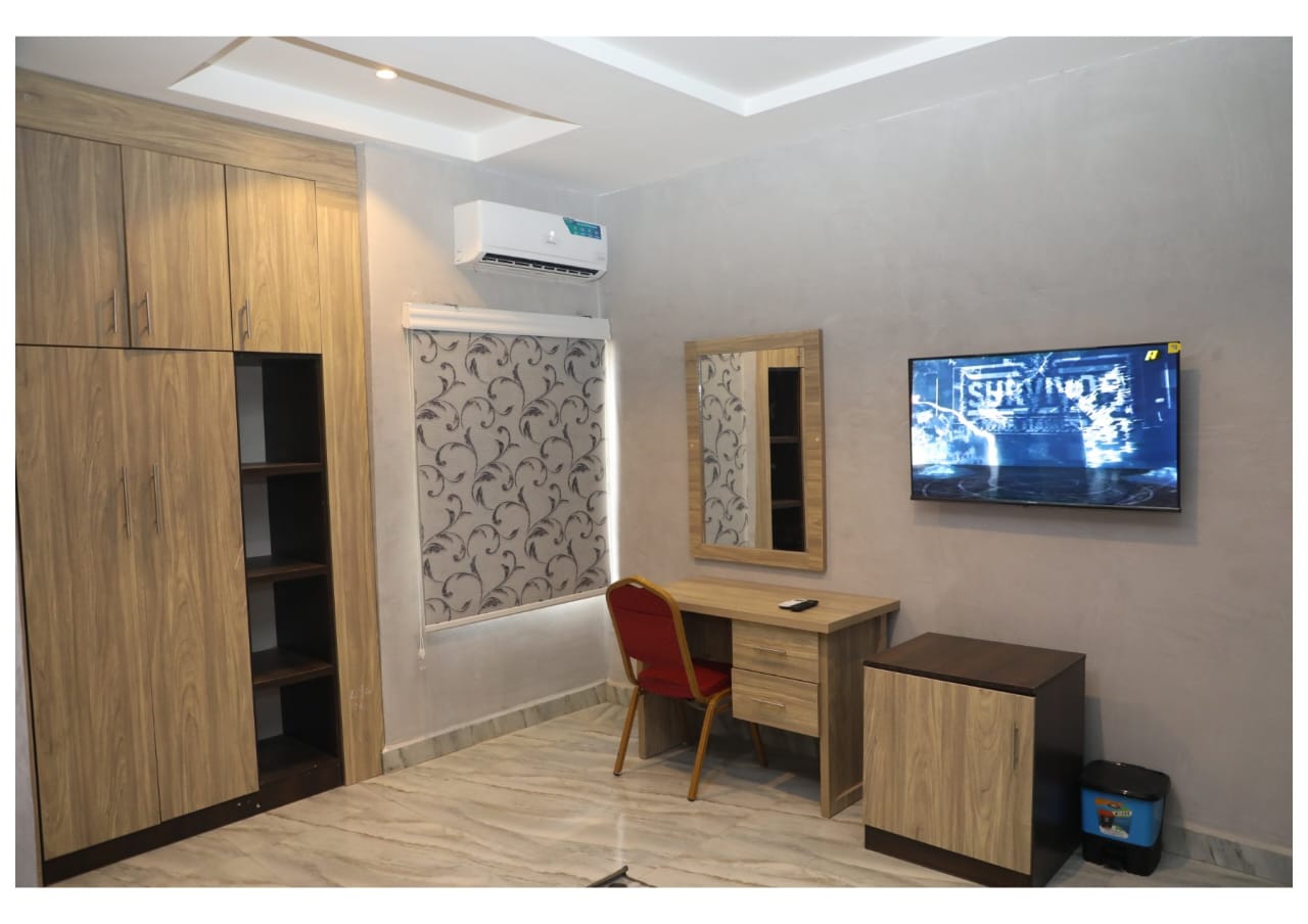 hotel-img