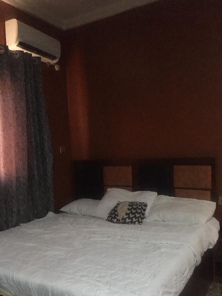 hotel-img